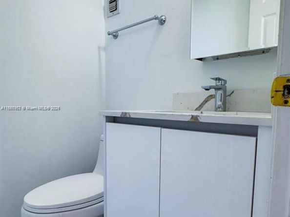 1731 SE 15th St 315, Fort Lauderdale FL 33316