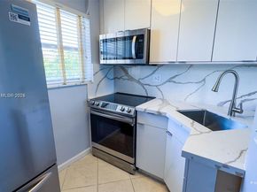 1731 SE 15th St 315, Fort Lauderdale FL 33316
