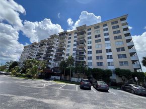 4164 Inverrary Dr 215, Lauderhill FL 33319