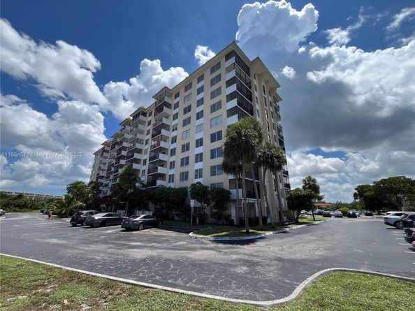 4164 Inverrary Dr 215, Lauderhill FL 33319