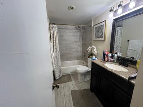 4164 Inverrary Dr 215, Lauderhill FL 33319