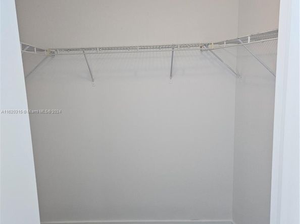 888 Biscayne Blvd 4001, Miami FL 33132