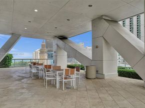 888 Biscayne Blvd 4001, Miami FL 33132