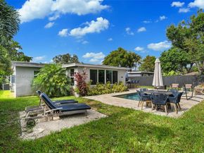 6351 Moseley St, Hollywood FL 33024