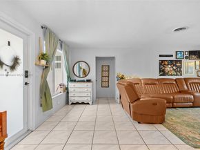 6351 Moseley St, Hollywood FL 33024