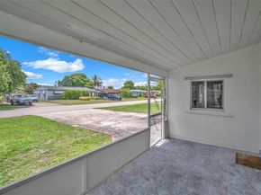 3241 SW 66th Ave, Miramar FL 33023