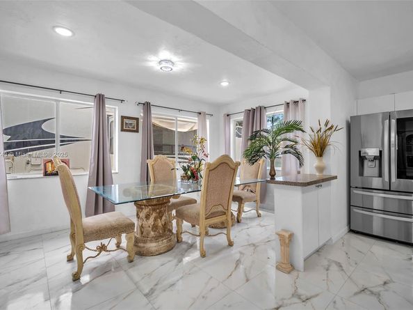 3241 SW 66th Ave, Miramar FL 33023