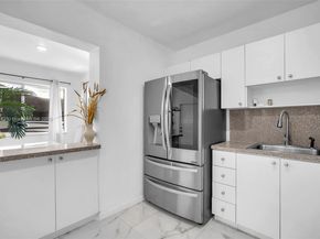 3241 SW 66th Ave, Miramar FL 33023