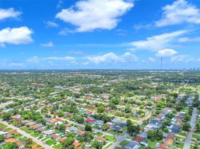 3241 SW 66th Ave, Miramar FL 33023