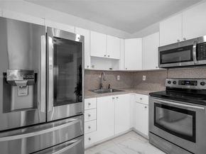 3241 SW 66th Ave, Miramar FL 33023
