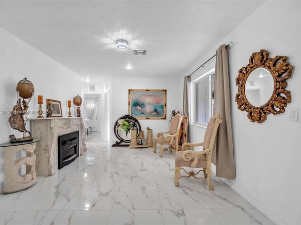 3241 SW 66th Ave, Miramar FL 33023