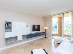 3001 NE 185th St 517, Aventura FL 33180