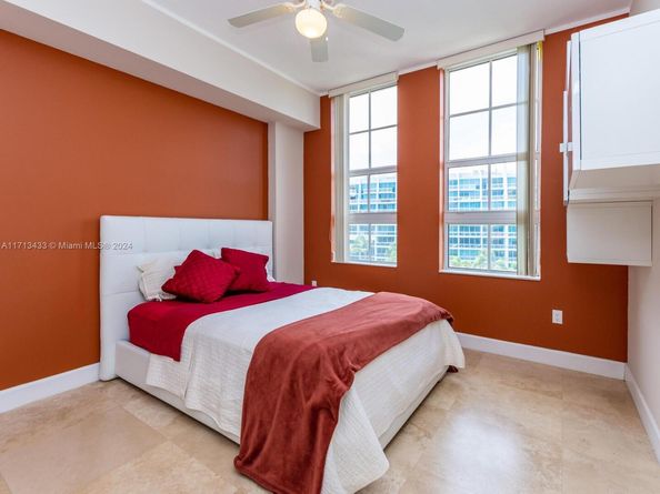 3001 NE 185th St 517, Aventura FL 33180