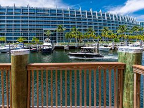 3001 NE 185th St 517, Aventura FL 33180