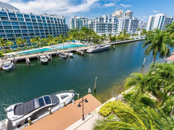 3001 NE 185th St 517, Aventura FL 33180