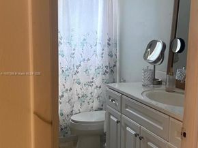 5141 W Oakland Park Blvd 208, Lauderdale Lakes FL 33313