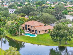 10424 SW 17th Mnr, Davie FL 33324