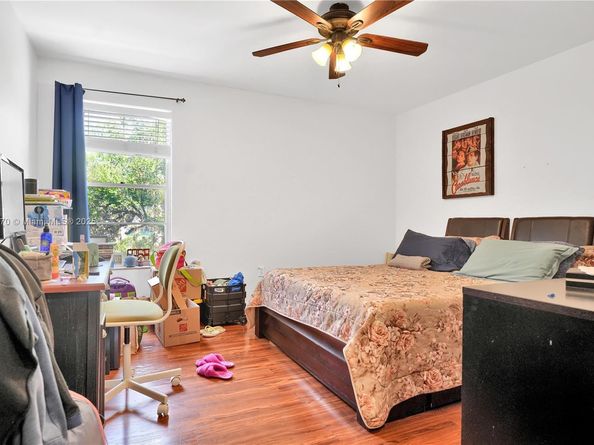 16750 NE 10th Ave 314, North Miami Beach FL 33162