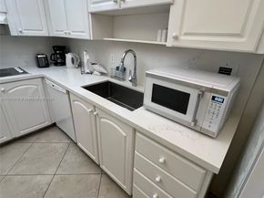 3901 S S Ocean dr PH16O, Hollywood FL 33019