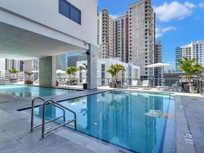 229 SW 9th St 504, Miami FL 33130