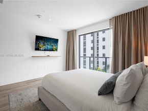 229 SW 9th St 504, Miami FL 33130