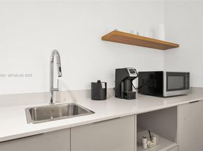 229 SW 9th St 504, Miami FL 33130