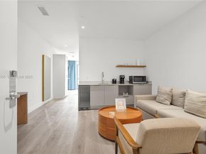 229 SW 9th St 504, Miami FL 33130