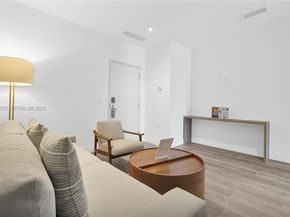 229 SW 9th St 504, Miami FL 33130