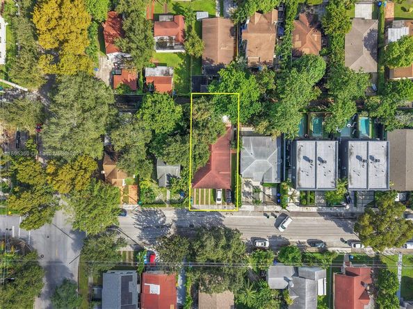 285 NW 39th St, Miami FL 33127