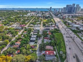 285 NW 39th St, Miami FL 33127