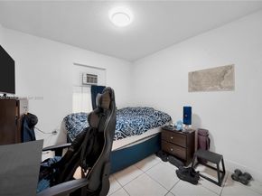 285 NW 39th St, Miami FL 33127