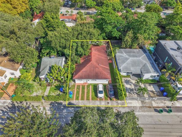 285 NW 39th St, Miami FL 33127