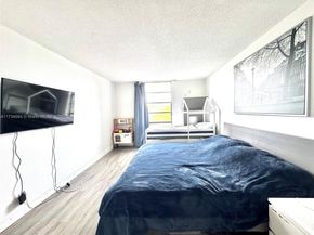 16950 W Dixie Hwy a429, North Miami Beach FL 33160