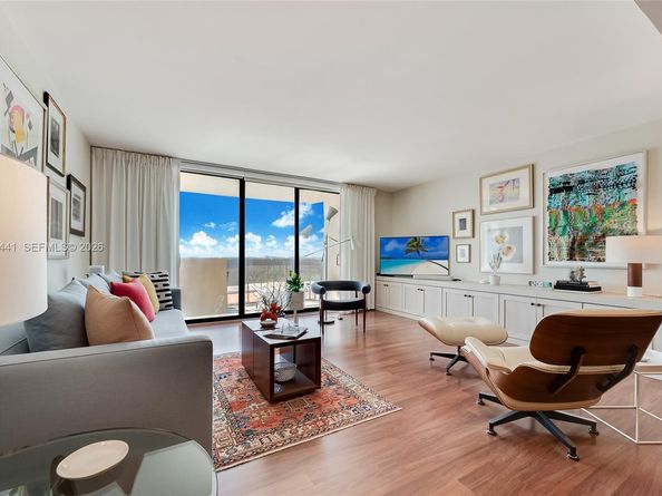 600 Biltmore Way 1018, Coral Gables FL 33134