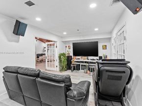 14401 SW 23rd St, Davie FL 33325