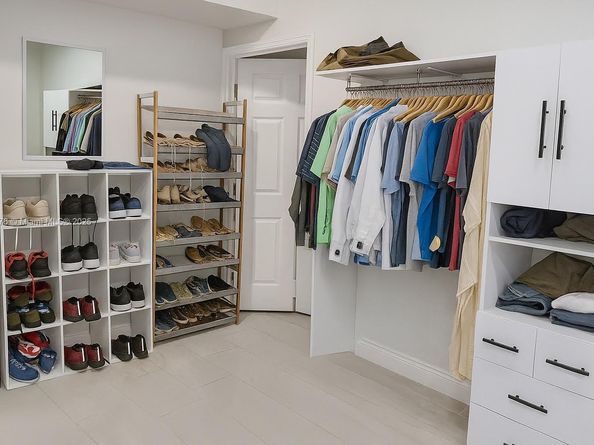 14401 SW 23rd St, Davie FL 33325