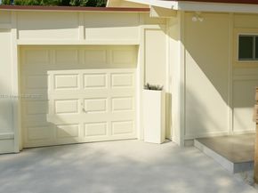 14401 SW 23rd St, Davie FL 33325