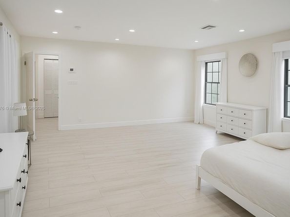 14401 SW 23rd St, Davie FL 33325