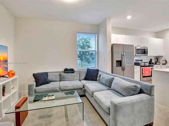 12210 NW 24th Pl, Miami FL 33167