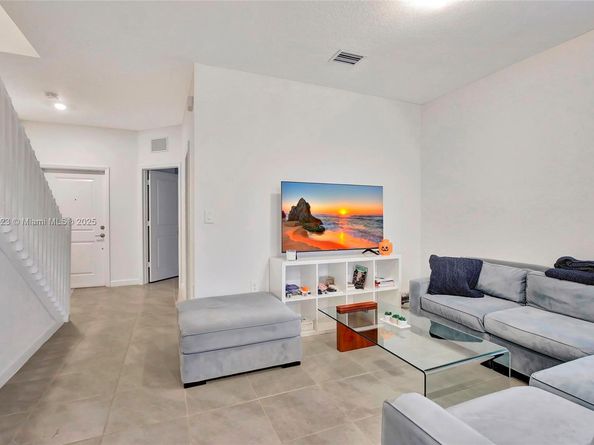 12210 NW 24th Pl, Miami FL 33167