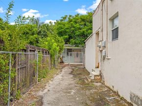 1045 SW 20th Ave, Miami FL 33135