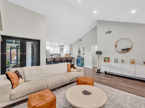 2083 Augusta, Weston FL 33326