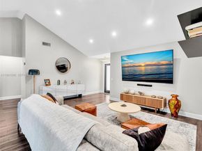 2083 Augusta, Weston FL 33326