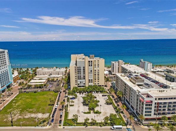 322 Buchanan St 610, Hollywood FL 33019