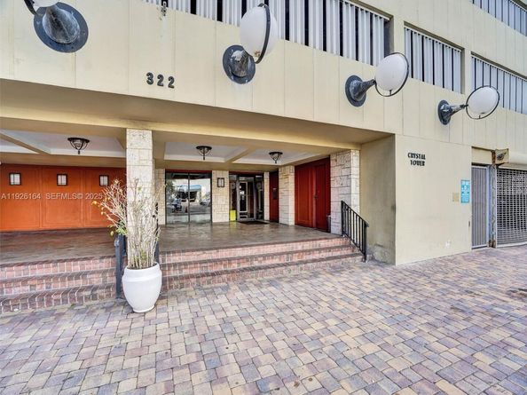 322 Buchanan St 610, Hollywood FL 33019