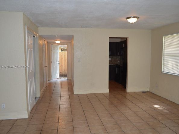 1741 SW 40th Ter, Fort Lauderdale FL 33317