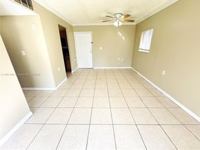 1141 Lake Victoria Dr E, West Palm Beach FL 33411