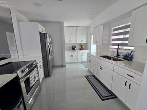 2845 NW 164th Ter, Miami Gardens FL 33054