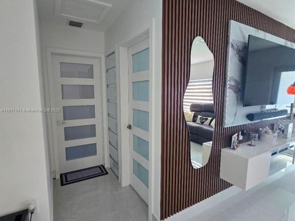 2845 NW 164th Ter, Miami Gardens FL 33054