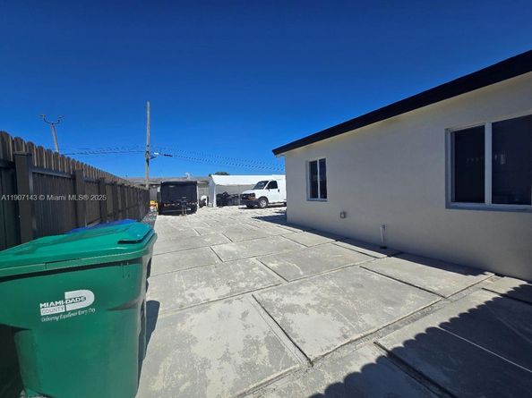 2845 NW 164th Ter, Miami Gardens FL 33054